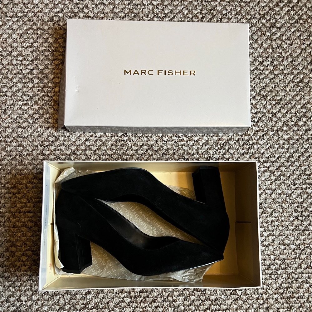 Marc Fisher Caitlin Black Suede Pump Size 8.5